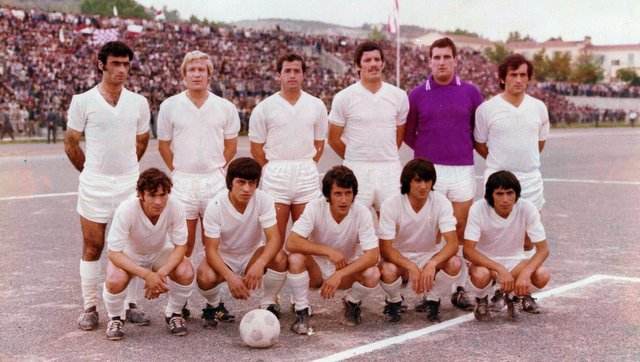 Εντεκάδα της Κοζάνης τη σεζόν 1975/76 στη Β' Εθνική.